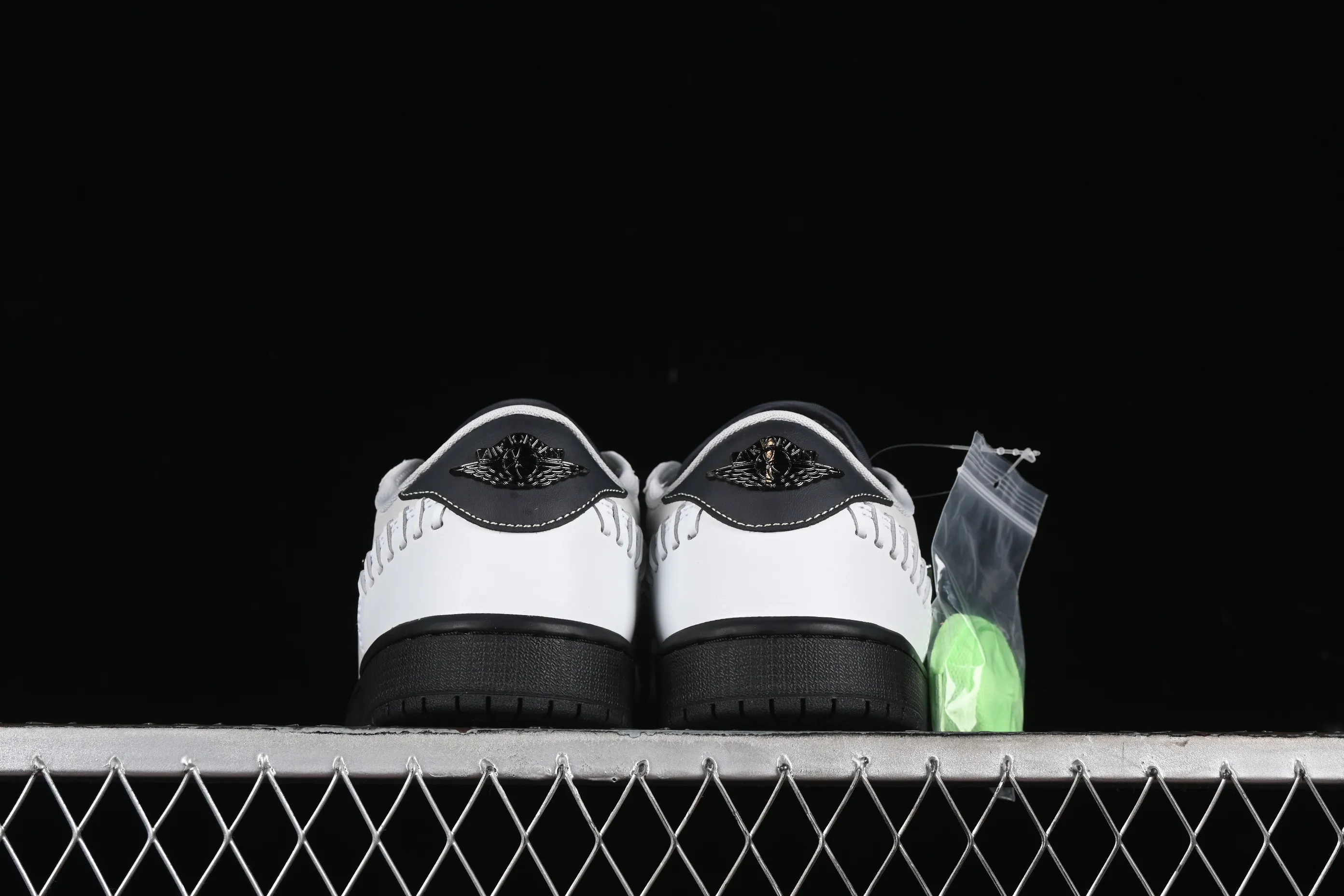 All categories Air Jordan Jordan series basketball shoes Air Jordan 1 Low Air Jordan 1 Low "Method of Make" AJ1 Joe 1 metallic gray low-top cultural and leisure sports sneakers HM3689-001